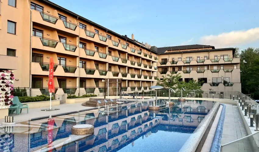 Hotel Wellamarin Zamrdi - Majlis (min. 2 j)