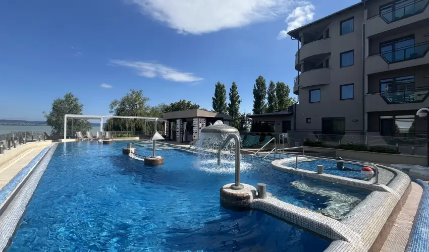 Hotel Wellamarin Zamrdi - Majlis (min. 2 j)