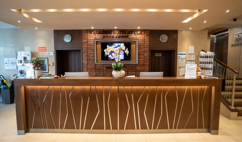 Wellness Hotel Gyula Gyula - Maj�lis (min. 2 �j)