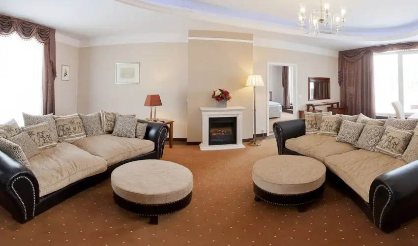 La Contessa Kastlyhotel Szilvsvrad - Mjus 1. (min. 2 j)