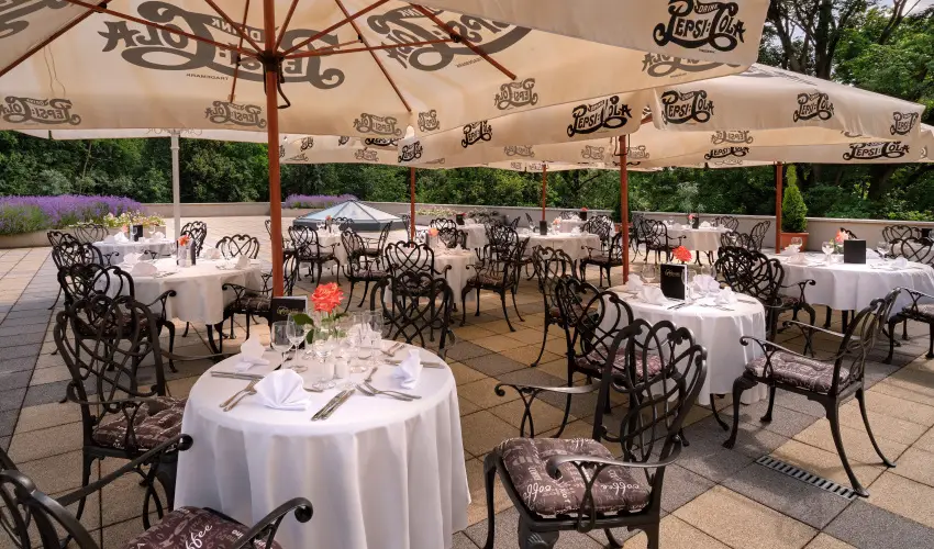 La Contessa Kastlyhotel Szilvsvrad - Mjus 1. (min. 2 j)