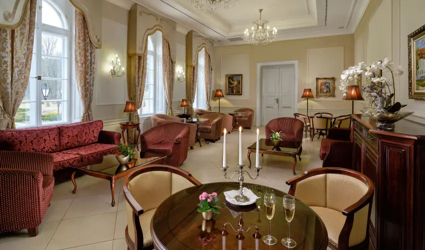 La Contessa Kastlyhotel Szilvsvrad - Mjus 1. (min. 2 j)