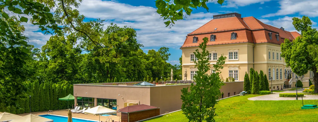 La Contessa Kastlyhotel Szilvsvrad - Mjus 1. - teljes elrefizetssel