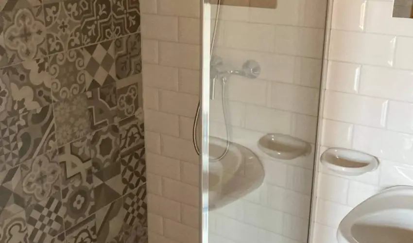 Zempl�ni T�nd�rkert Vend�gh�z F�z�rkoml�s - M�jus 1. (min. 2 �j)