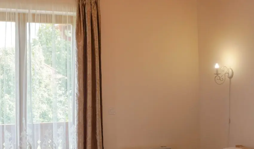 Zempl�ni T�nd�rkert Vend�gh�z F�z�rkoml�s - M�jus 1. (min. 2 �j)