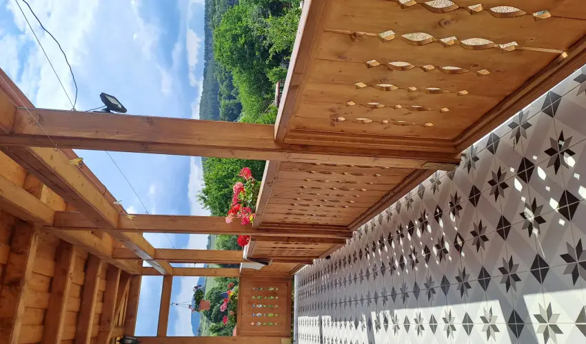 Zempl�ni T�nd�rkert Vend�gh�z F�z�rkoml�s - M�jus 1. (min. 2 �j)