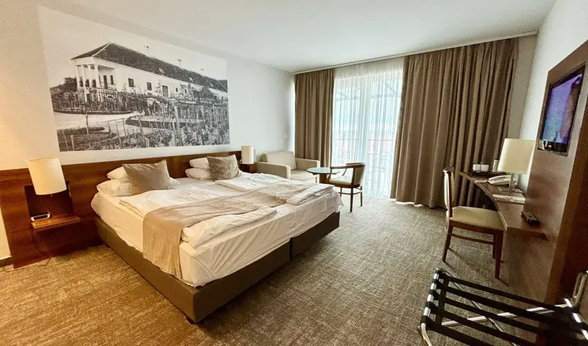 Zenit Hotel Balaton Vonyarcvashegy - Mjus 1. (min. 2 j)