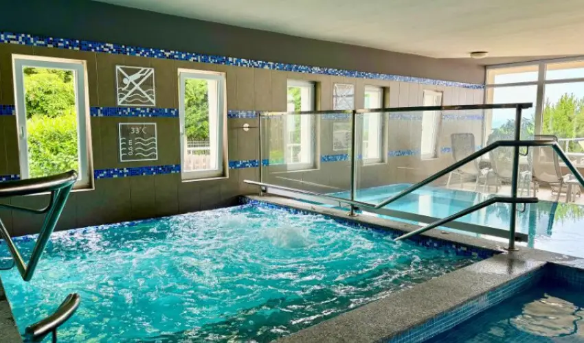 Zenit Hotel Balaton Vonyarcvashegy - Mjus 1. (min. 2 j)